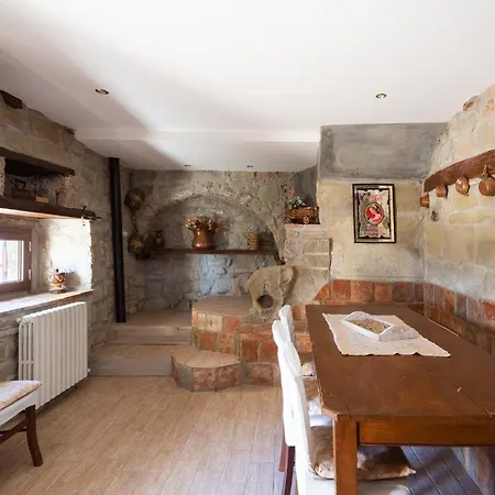 Casa Vacanze “rocca Dei Sogni” Acquasanta Terme