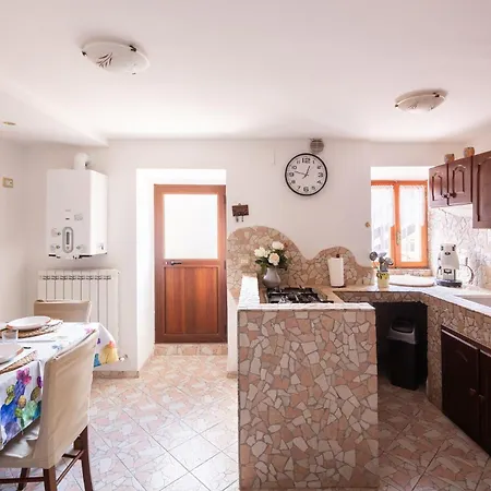 Apartment Casa Vacanze “rocca Dei Sogni”